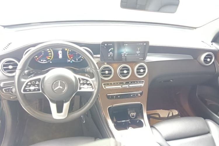 Used Mercedes-Benz GLC 2021 GLC 260 L 4MATIC Luxury Model Center Console