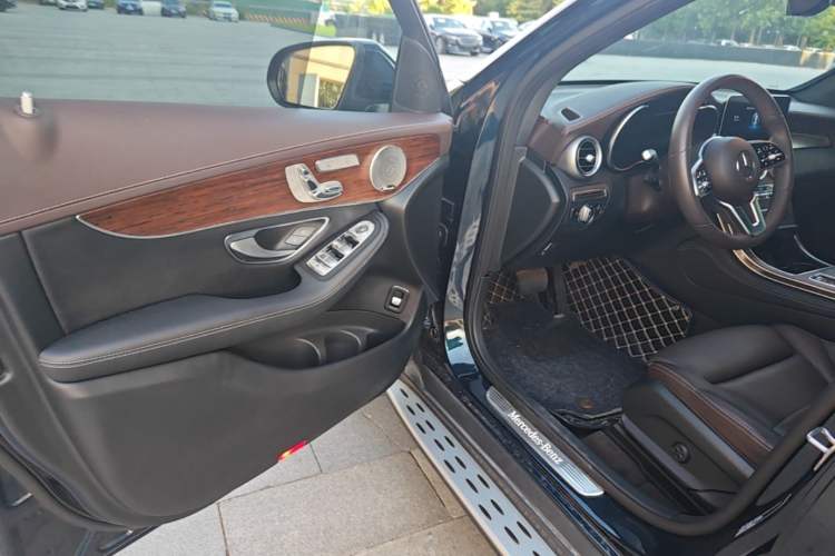 Used Mercedes-Benz GLC 2021 GLC 300 L 4MATIC Dynamic Model Driver Seat