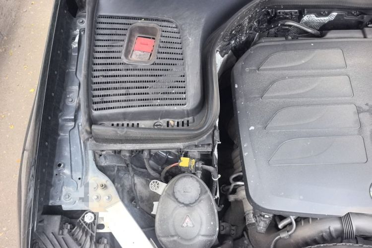 Used Mercedes-Benz GLC 2021 GLC 300 L 4MATIC Dynamic Model Engine Bay Right