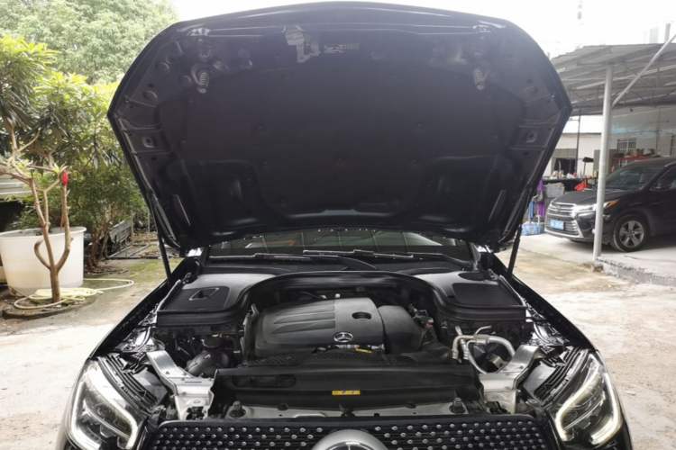 Used Mercedes-Benz GLC 2021 GLC 300 L 4MATIC Dynamic Model Engine Bay