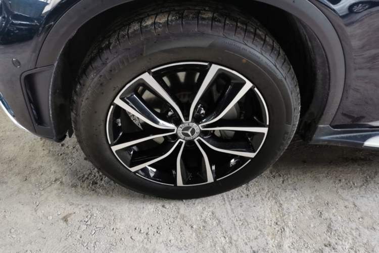 Used Mercedes-Benz GLC 2021 GLC 300 L 4MATIC Dynamic Model Exterior 2