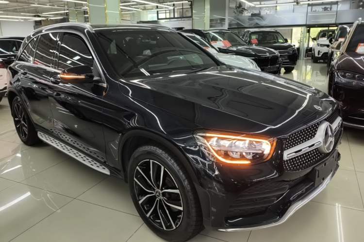 Used Mercedes-Benz GLC 2021 GLC 260 L 4MATIC Luxury Model Front Right 45 Deg