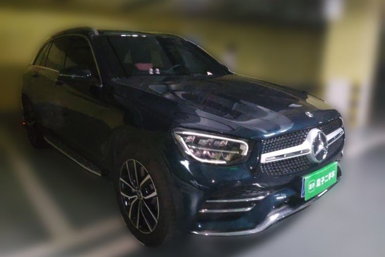 Used Mercedes-Benz GLC 2021 GLC 260 L 4MATIC Luxury Model Front Right 45 Deg