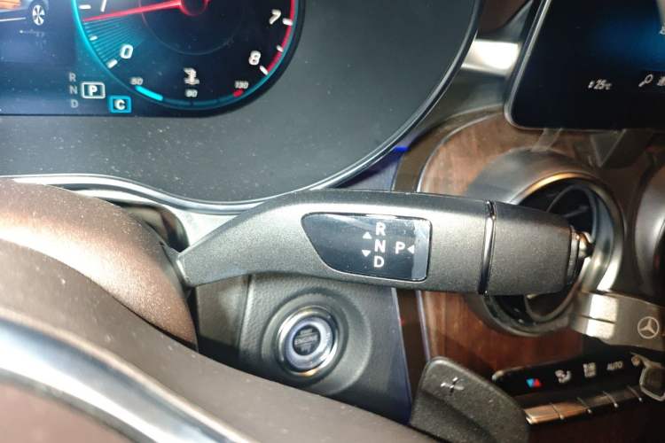 Used Mercedes-Benz GLC 2021 GLC 300 L 4MATIC Dynamic Model Gear Lever