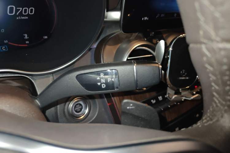 Used Mercedes-Benz GLC 2021 GLC 300 L 4MATIC Dynamic Model Gear Lever