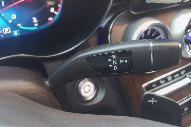Used Mercedes-Benz GLC 2021 GLC 300 L 4MATIC Dynamic Model Gear Lever