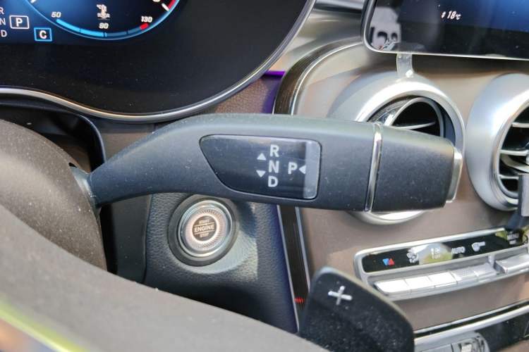 Used Mercedes-Benz GLC 2021 GLC 260 L 4MATIC Luxury Model Gear Lever