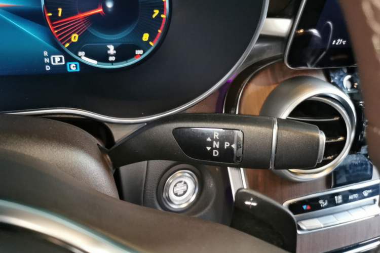 Used Mercedes-Benz GLC 2021 GLC 300 L 4MATIC Dynamic Model Gear Lever