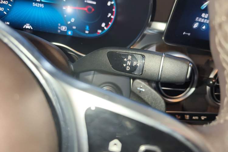 Used Mercedes-Benz GLC 2021 GLC 300 L 4MATIC Dynamic Model Gear Lever
