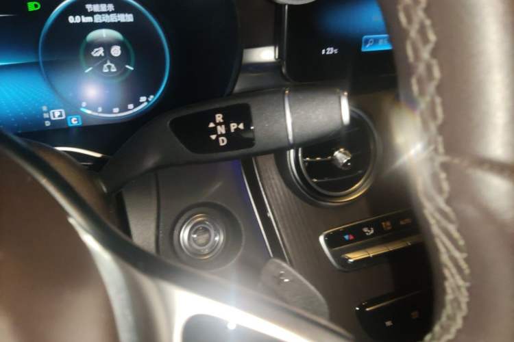 Used Mercedes-Benz GLC 2021 GLC 260 L 4MATIC Luxury Model Gear Lever