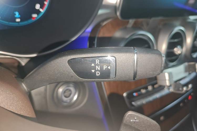 Used Mercedes-Benz GLC 2021 GLC 300 L 4MATIC Dynamic Model Gear Lever