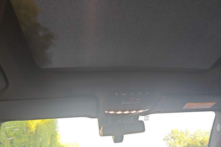 Used Mercedes-Benz GLC 2021 GLC 300 L 4MATIC Dynamic Model Headliner