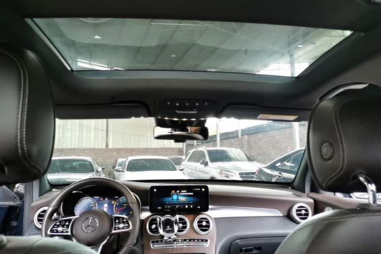 Used Mercedes-Benz GLC 2021 GLC 300 L 4MATIC Dynamic Model Headliner
