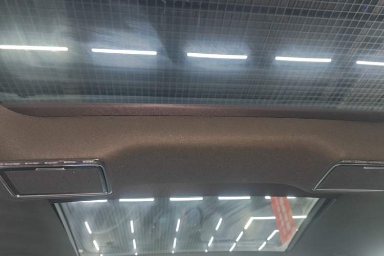 Used Mercedes-Benz GLC 2021 GLC 300 L 4MATIC Dynamic Model Headliner