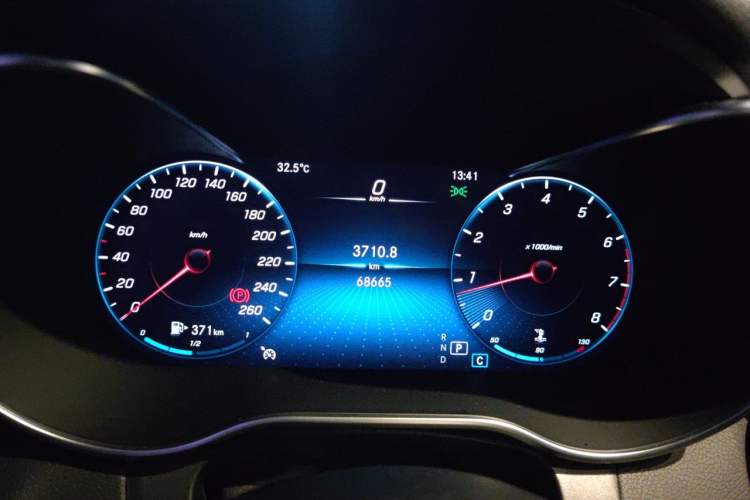Used Mercedes-Benz GLC 2021 GLC 260 L 4MATIC Dynamic Edition Instrument Cluster