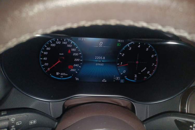 Used Mercedes-Benz GLC 2021 GLC 260 L 4MATIC Luxury Model Instrument Cluster