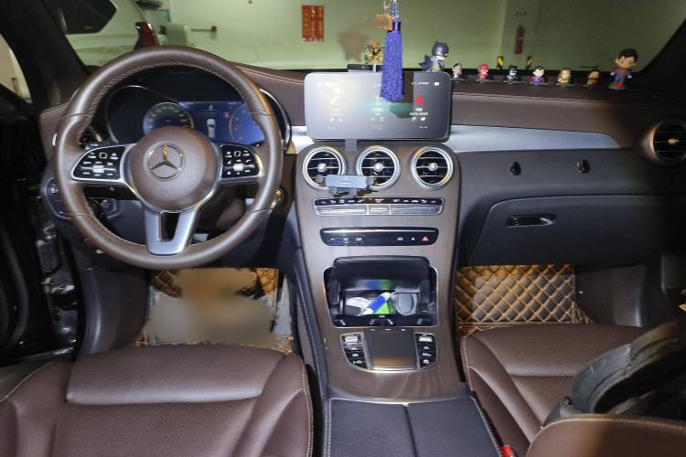 Used Mercedes-Benz GLC 2021 GLC 260 L 4MATIC Luxury Model Interior 2