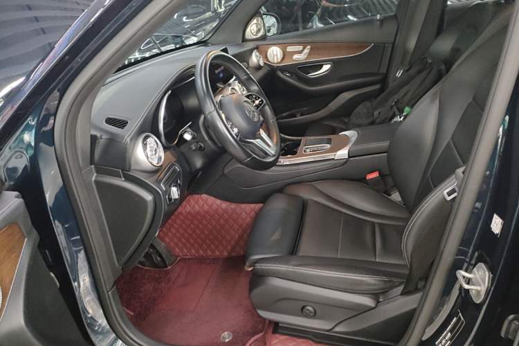 Used Mercedes-Benz GLC 2021 GLC 300 L 4MATIC Dynamic Model Left Front Seat