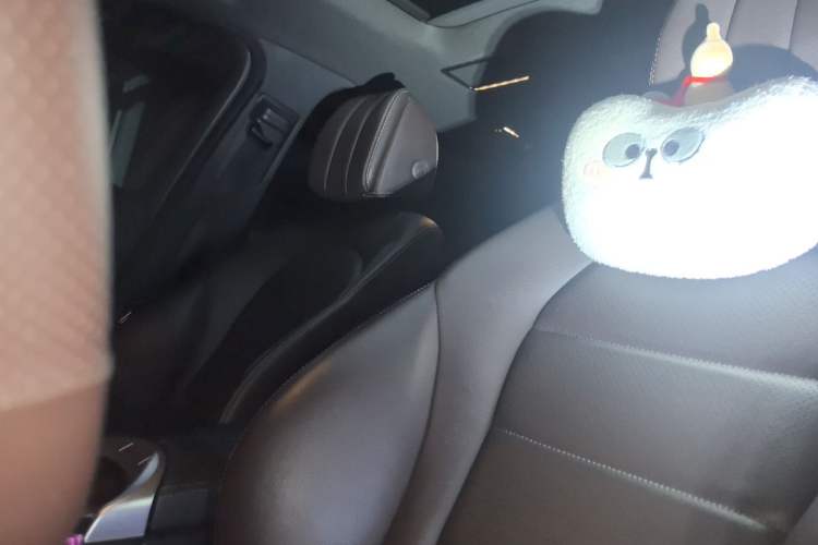 Used Mercedes-Benz GLC 2021 GLC 260 L 4MATIC Luxury Model Left Front Seat