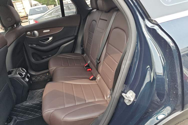 Used Mercedes-Benz GLC 2021 GLC 300 L 4MATIC Dynamic Model Left Rear Seat