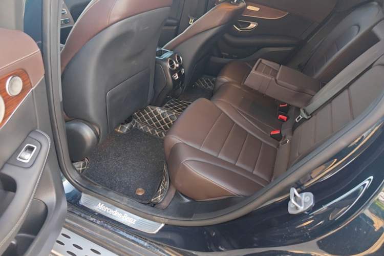 Used Mercedes-Benz GLC 2021 GLC 300 L 4MATIC Dynamic Model Left Rear Seat