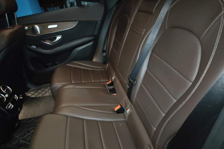 Used Mercedes-Benz GLC 2021 GLC 300 L 4MATIC Dynamic Model Left Rear Seat