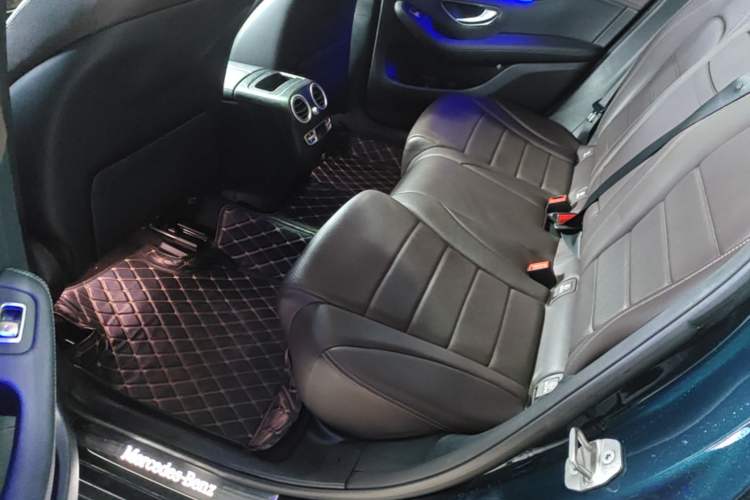 Used Mercedes-Benz GLC 2021 GLC 300 L 4MATIC Dynamic Model Left Rear Seat
