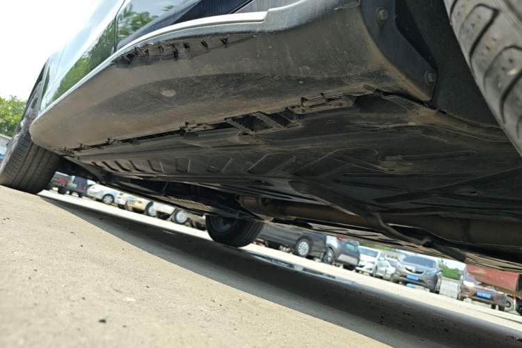 Used Mercedes-Benz GLC 2021 GLC 300 L 4MATIC Dynamic Model Left Side Sill
