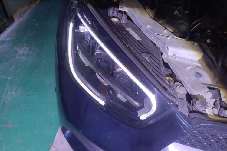 Used Mercedes-Benz GLC 2021 GLC 260 L 4MATIC Luxury Model Right Front Headlight