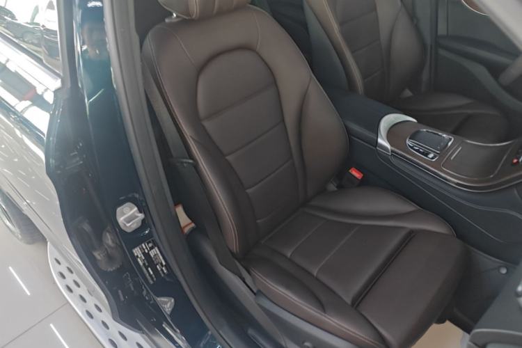 Used Mercedes-Benz GLC 2021 GLC 300 L 4MATIC Dynamic Model Right Front Seat