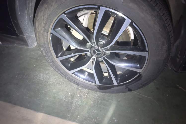 Used Mercedes-Benz GLC 2021 GLC 260 L 4MATIC Luxury Model Right Front Wheel Hub