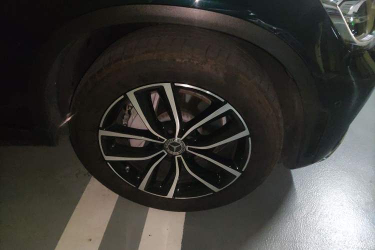 Used Mercedes-Benz GLC 2021 GLC 260 L 4MATIC Luxury Model Right Front Wheel Hub