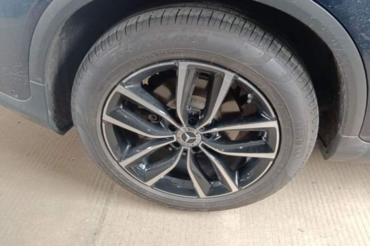 Used Mercedes-Benz GLC 2021 GLC 260 L 4MATIC Luxury Model Right Rear Wheel Hub