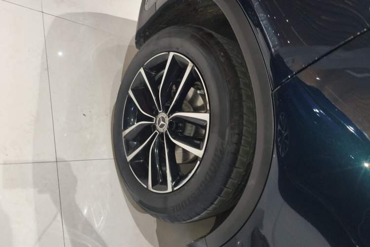 Used Mercedes-Benz GLC 2021 GLC 300 L 4MATIC Dynamic Model Right Rear Wheel Hub