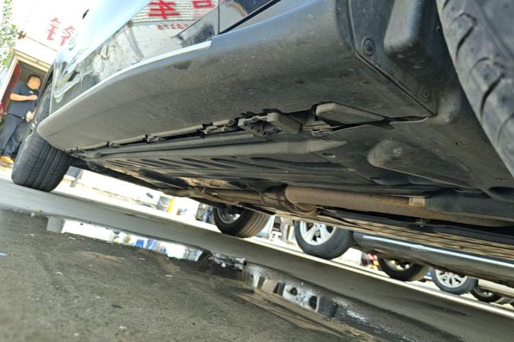 Used Mercedes-Benz GLC 2021 GLC 300 L 4MATIC Dynamic Model Right Side Sill