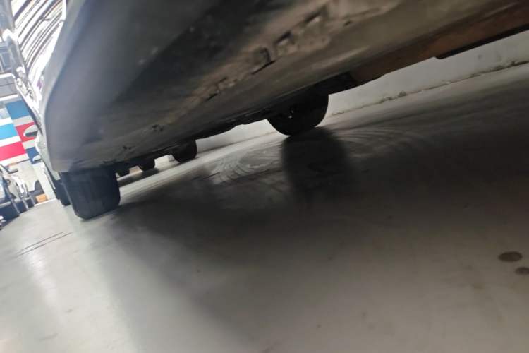 Used Mercedes-Benz GLC 2021 GLC 260 L 4MATIC Luxury Model Right Side Sill