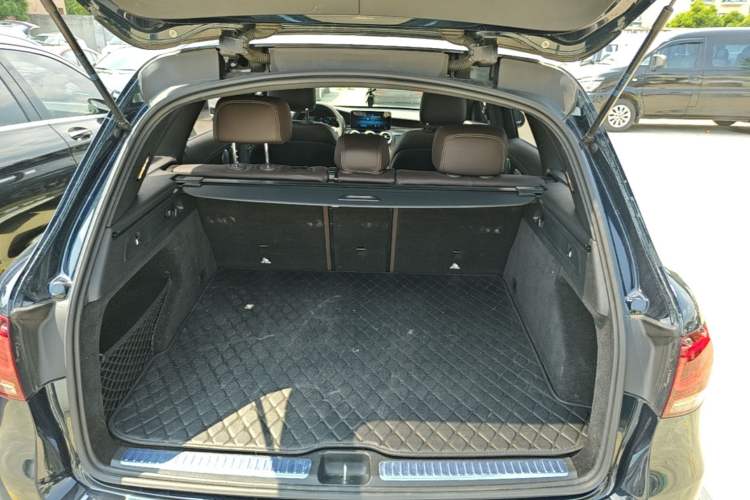 Used Mercedes-Benz GLC 2021 GLC 300 L 4MATIC Dynamic Model Trunk