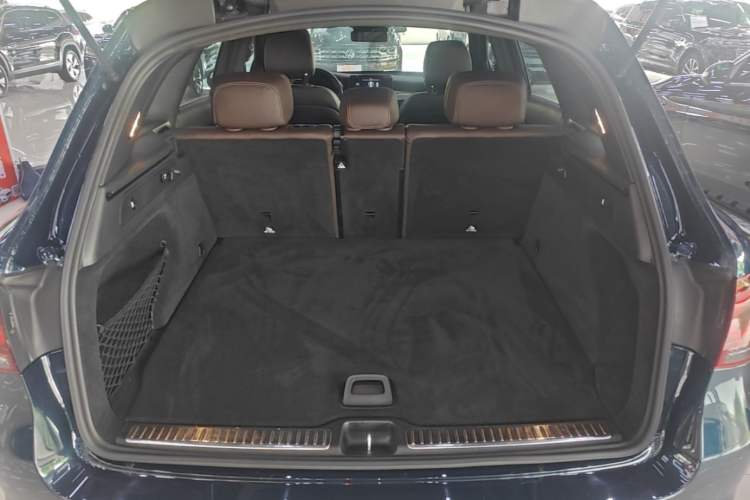 Used Mercedes-Benz GLC 2021 GLC 300 L 4MATIC Dynamic Model Trunk