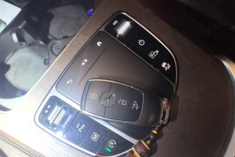 Used Mercedes-Benz GLC 2021 GLC 260 L 4MATIC Luxury Model Vehicle Key
