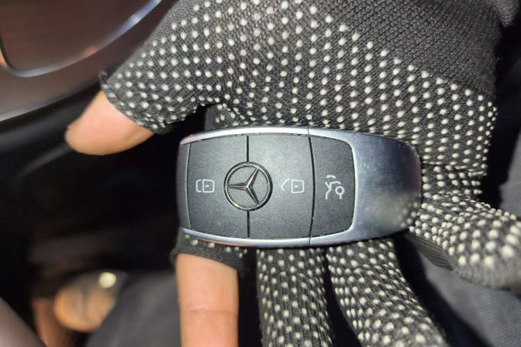 Used Mercedes-Benz GLC 2021 GLC 300 L 4MATIC Dynamic Model Vehicle Key
