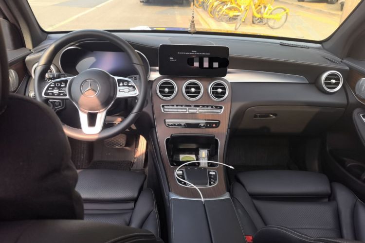 Used Mercedes-Benz GLC 2021 GLC 300 L 4MATIC Dynamic Model Center Console