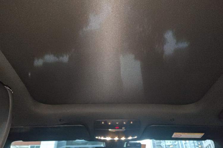 Used Mercedes-Benz GLC 2021 GLC 260 L 4MATIC Dynamic Edition Headliner