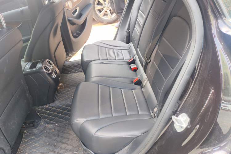 Used Mercedes-Benz GLC 2021 GLC 300 L 4MATIC Dynamic Model Left Rear Seat