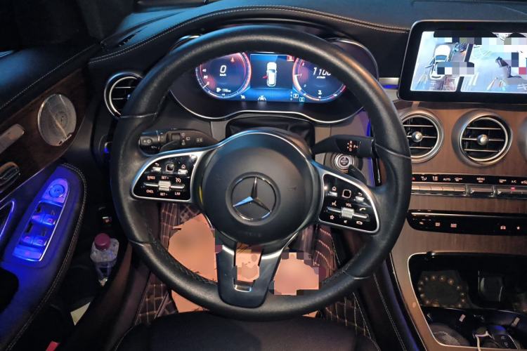 Used Mercedes-Benz GLC 2021 GLC 300 L 4MATIC Dynamic Model Steering Wheel