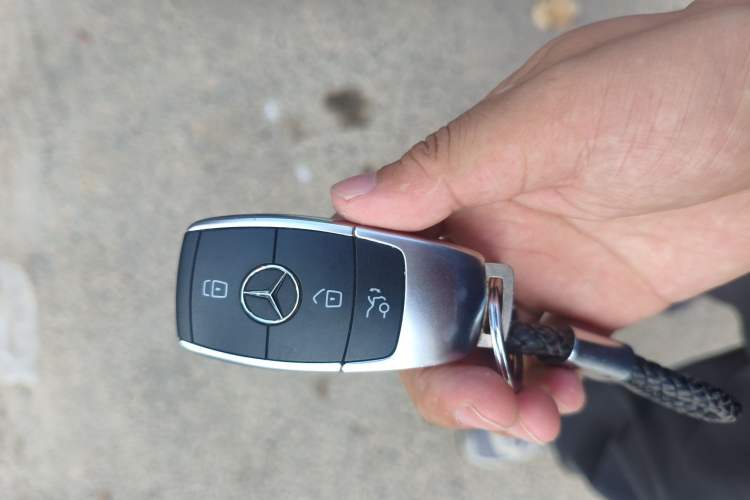 Used Mercedes-Benz GLC 2021 GLC 300 L 4MATIC Dynamic Model Vehicle Key