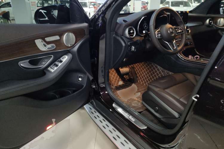 Used Mercedes-Benz GLC 2021 GLC 300 L 4MATIC Dynamic Model Driver Seat
