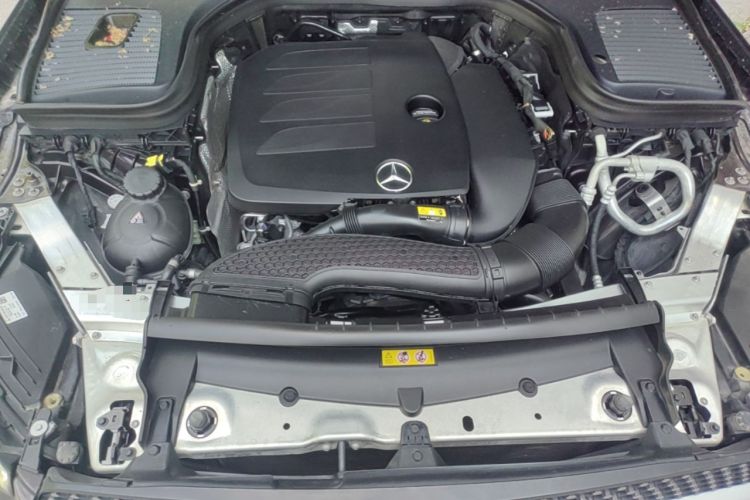 Used Mercedes-Benz GLC 2021 GLC 300 L 4MATIC Dynamic Model Engine Bay