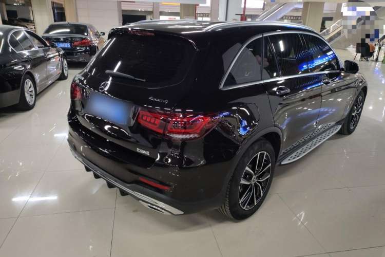 Used Mercedes-Benz GLC 2021 GLC 300 L 4MATIC Dynamic Model Rear Right 45 Deg