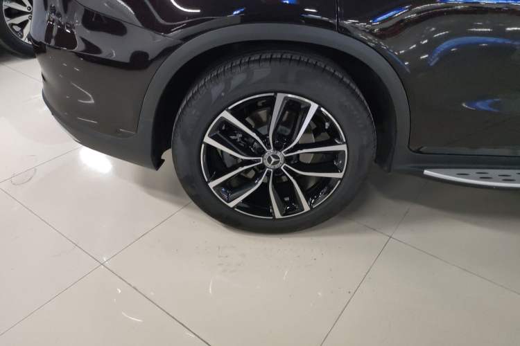Used Mercedes-Benz GLC 2021 GLC 300 L 4MATIC Dynamic Model Right Rear Wheel Hub