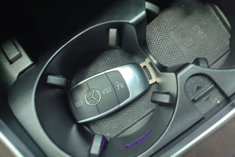 Used Mercedes-Benz GLC 2021 GLC 300 L 4MATIC Dynamic Model Vehicle Key